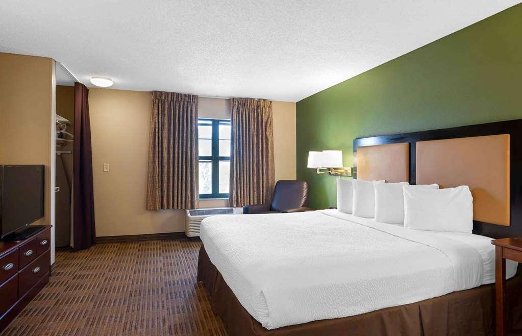 Extended Stay America Select Suites - South Bend - Mishawaka - South Room photo